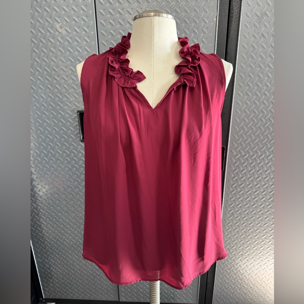 NEW Wallpapher Burgundy Ruffled Sleeveless Blouse
